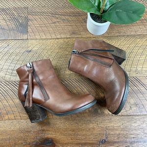 MARC FISHER 6.5 brown leather women’s ankle boot bootie